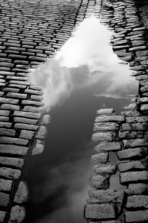 Ireland, Dublin, Temple Bar, Cobblestones, Rain, black and white photography